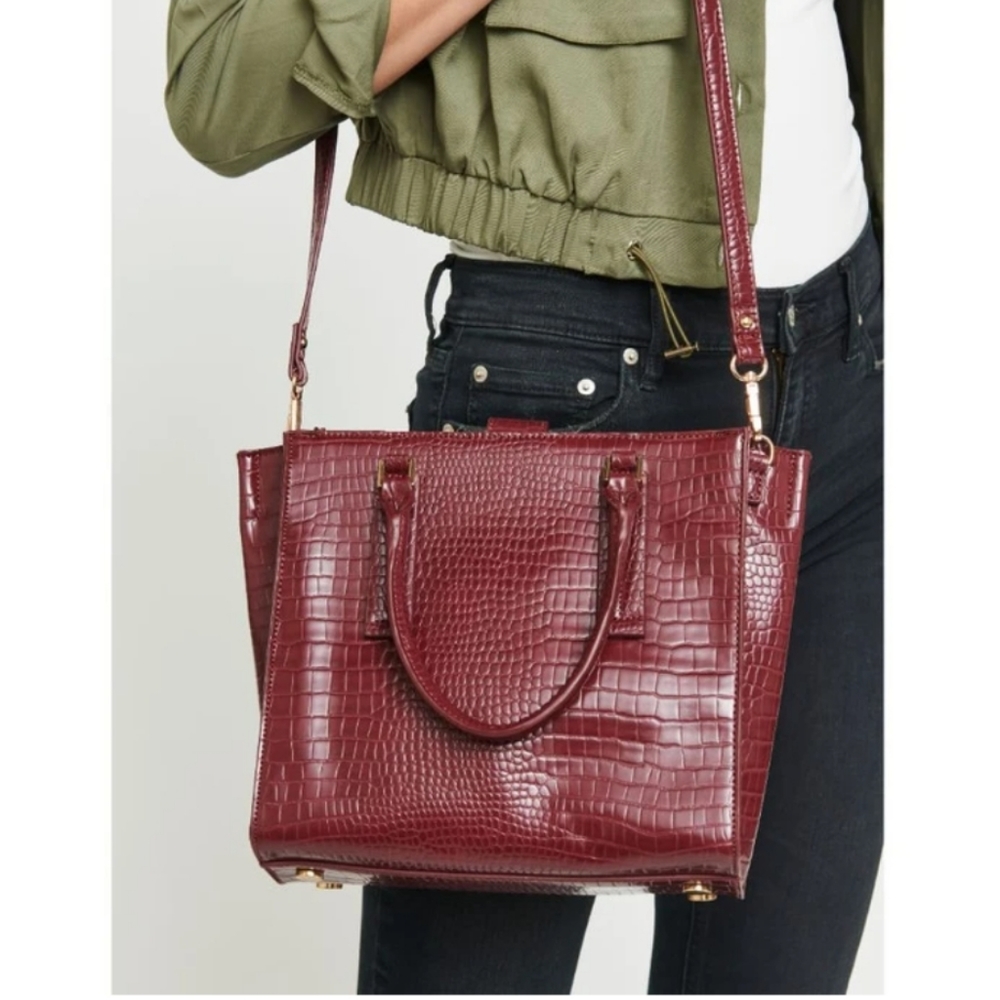 NWOT VICI Josephine tote purse